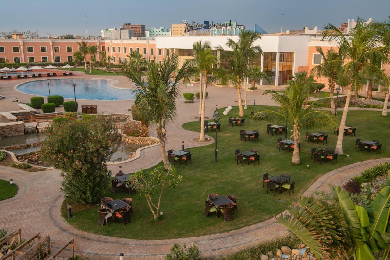 Radisson Blu 4*